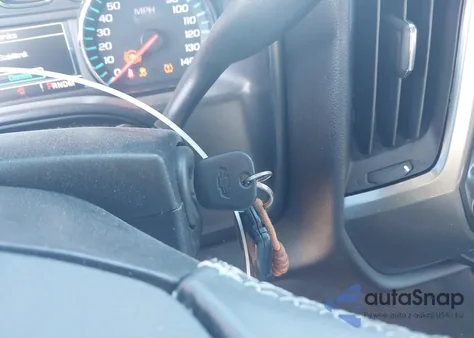 2015 Chevrolet Silverado 1500 1Lt from USA, damaged, VIN 1GCRCREC5FZ267483